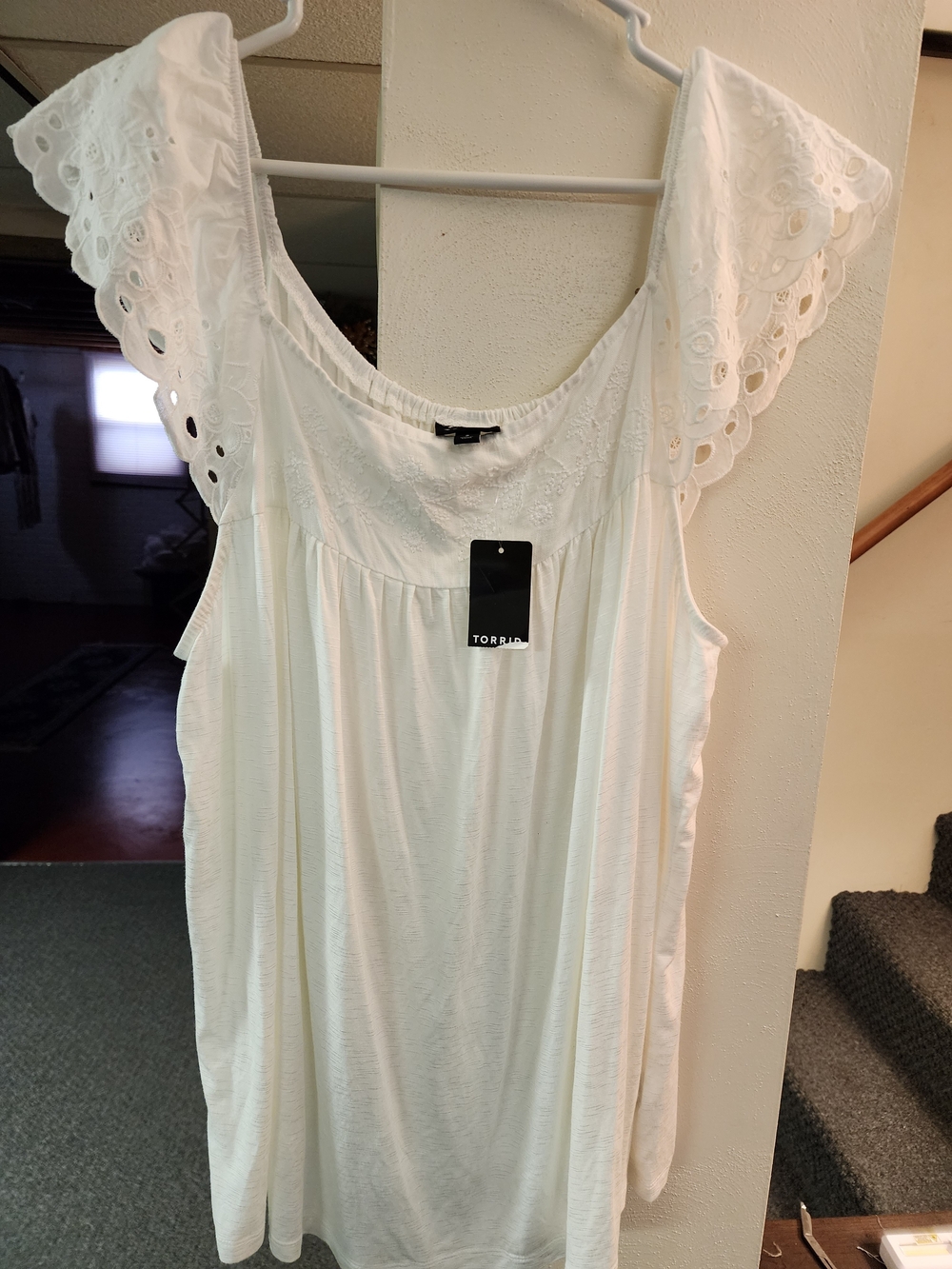 Torrid NWT 3x White Eyelet Flutter Sleeve Tank Top